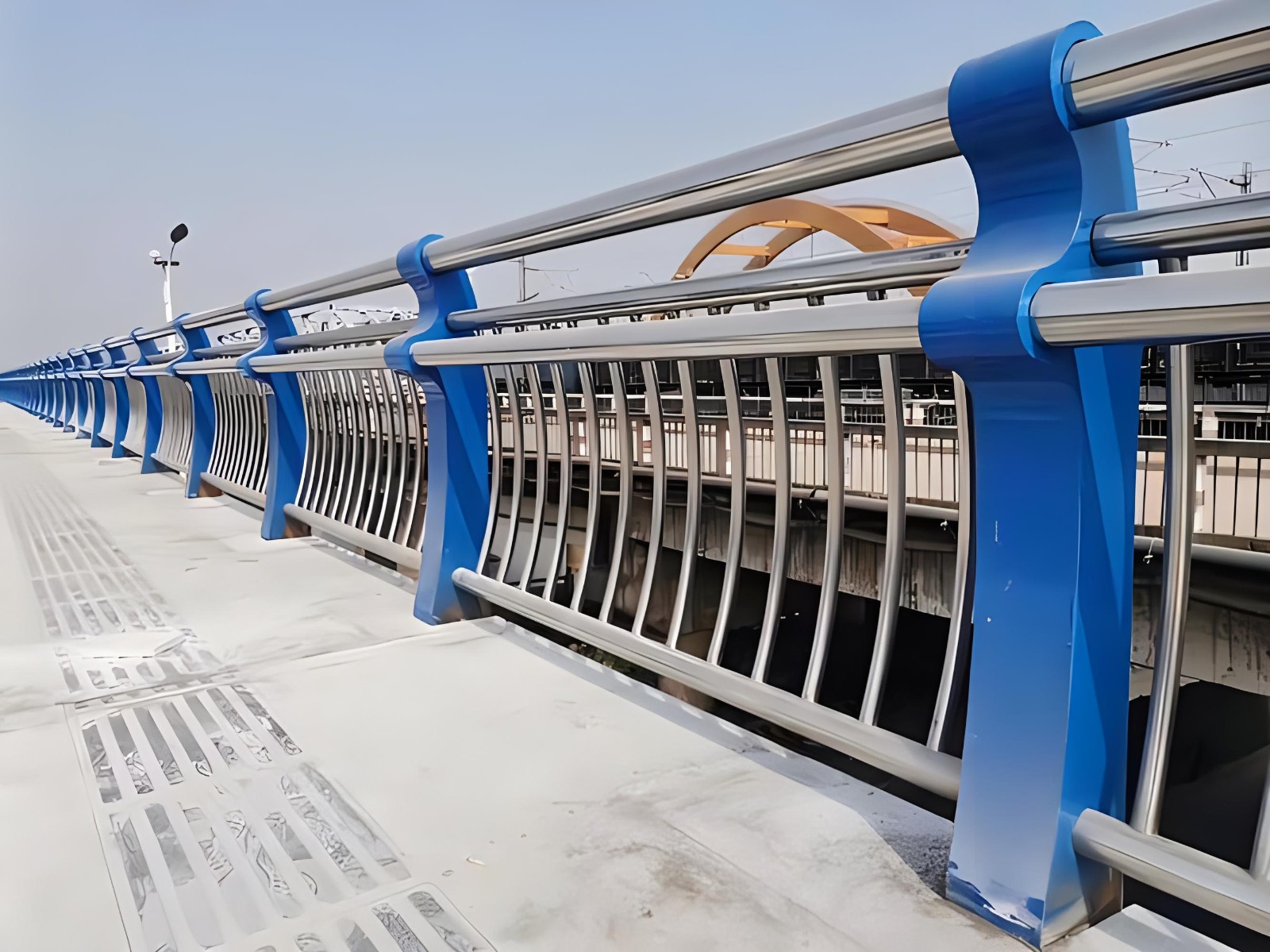 镇江不锈钢复合管护栏制造工艺要求及其重要性