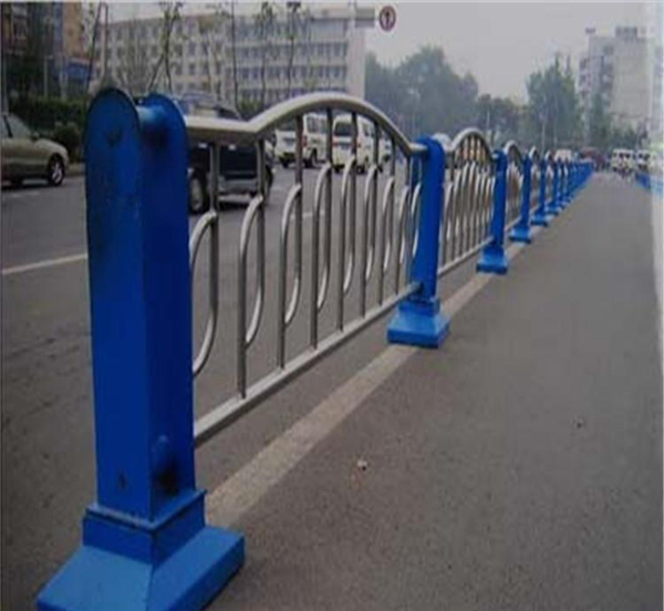 镇江不锈钢防撞栏杆生产制造工艺